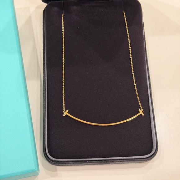 Tiffany & Co. Smile Necklace 18k gold - Picture 2 of 5
